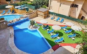 Sol y Mar Apartments